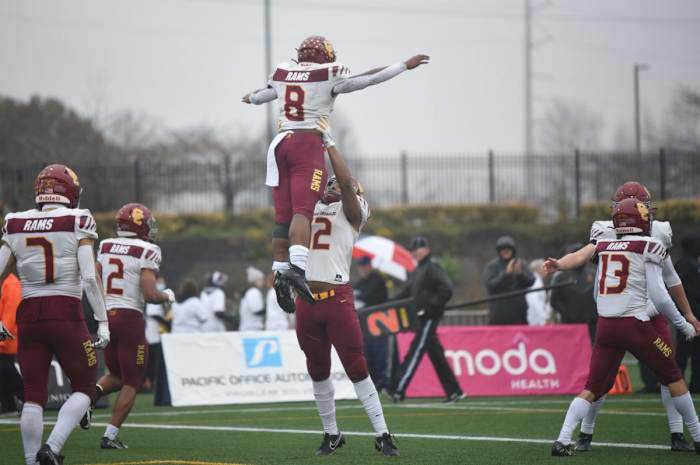 Central-Catholic.Tualatin.6A-football-final.Taylor-Balkom.8